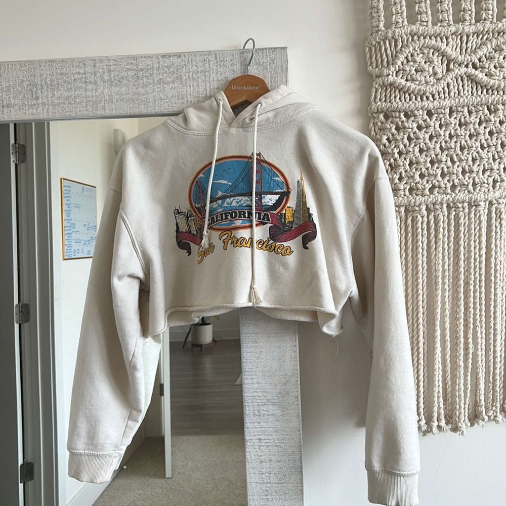 Brandy Melville cropped SF sweatshirt